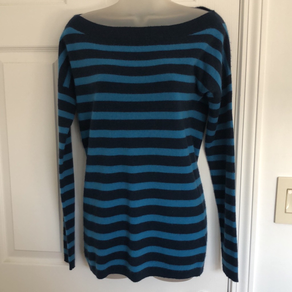 Club Monaco Off Shoulders Sophisticated Cashmere Sweater